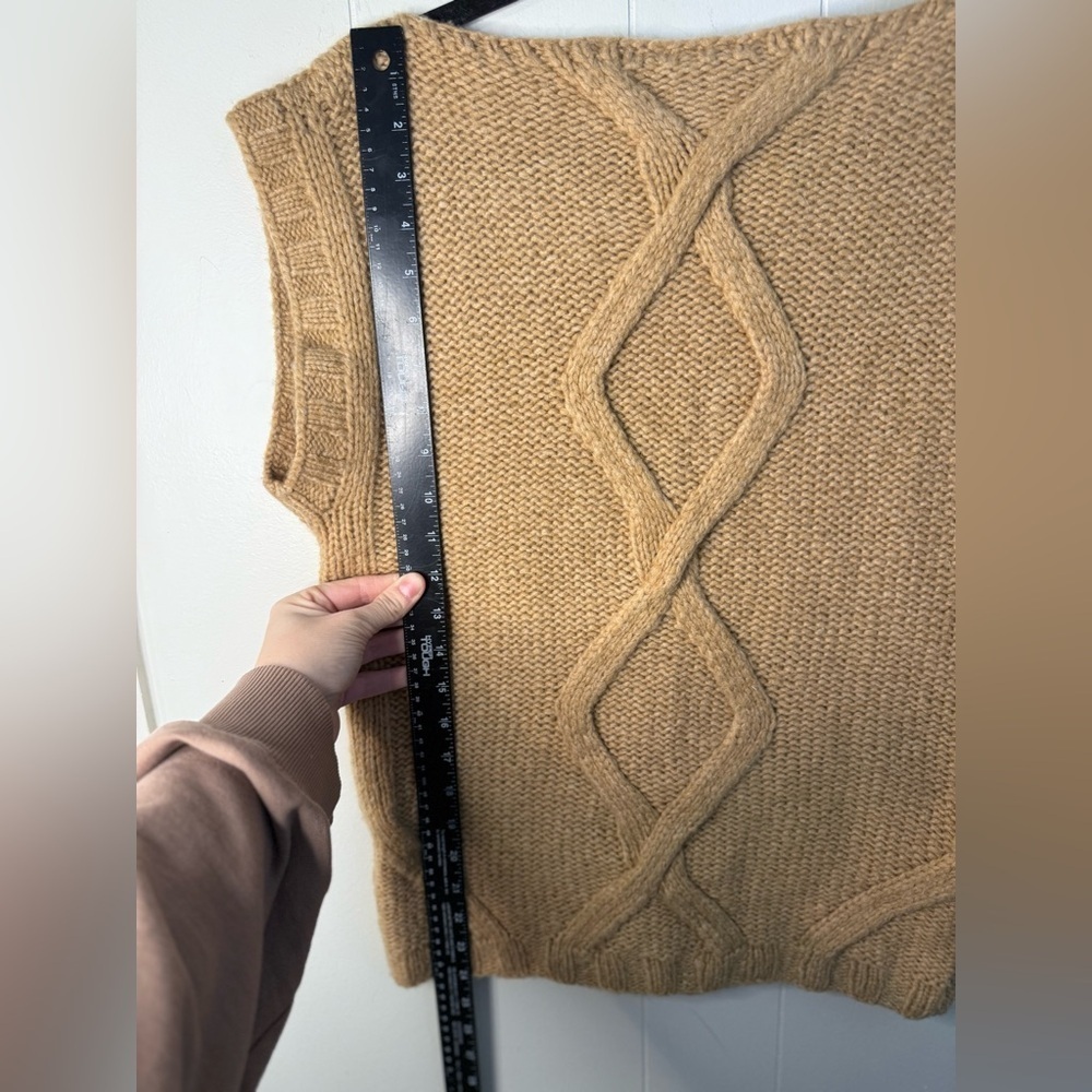 Tory Burch Cable Knit Sleeveless Tan Sweater, Size M - Picture 7 of 8